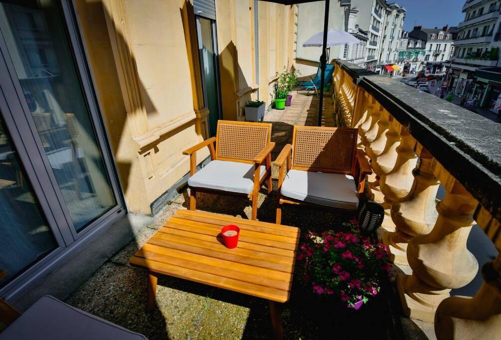 Grand Appartement De Haut Standing En Centre-Ville Montluçon Dış mekan fotoğraf