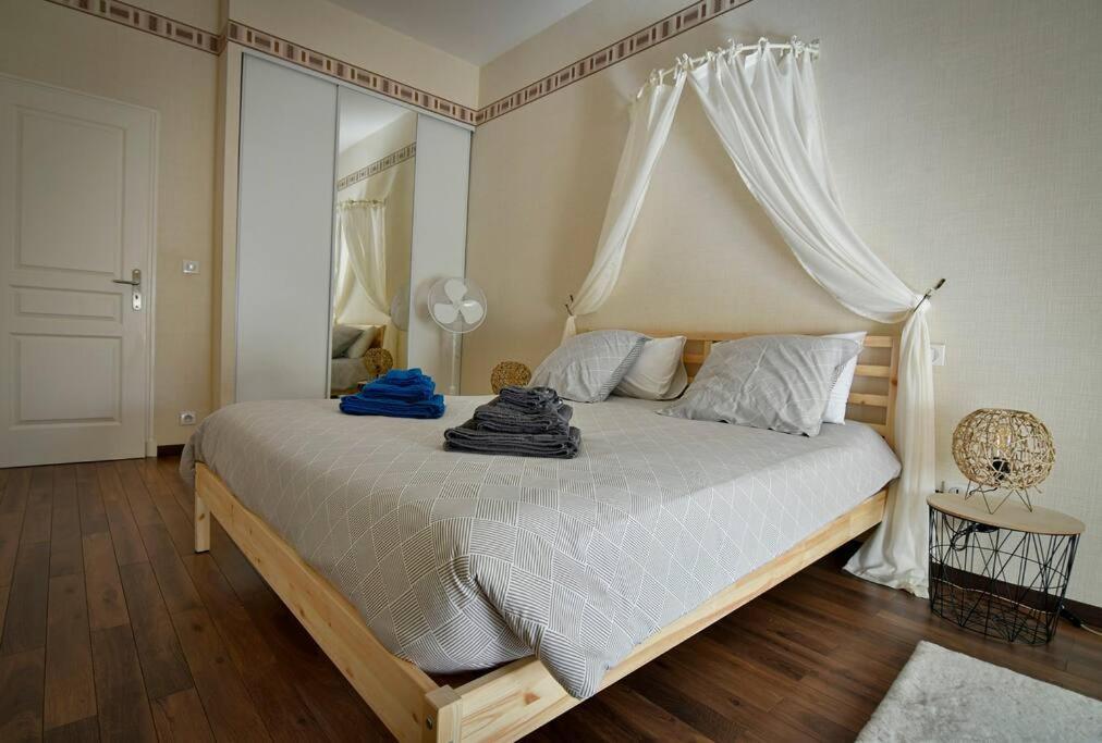 Grand Appartement De Haut Standing En Centre-Ville Montluçon Dış mekan fotoğraf