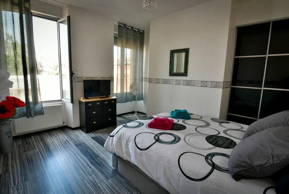 Grand Appartement De Haut Standing En Centre-Ville Montluçon Dış mekan fotoğraf